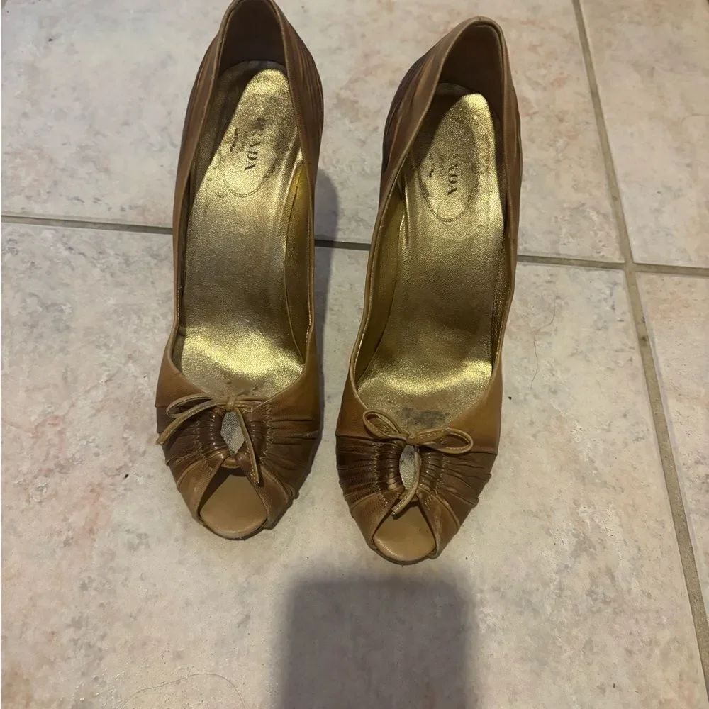 Prada distressed dress shoes heels open toe sandals baby doll pumps colorblock